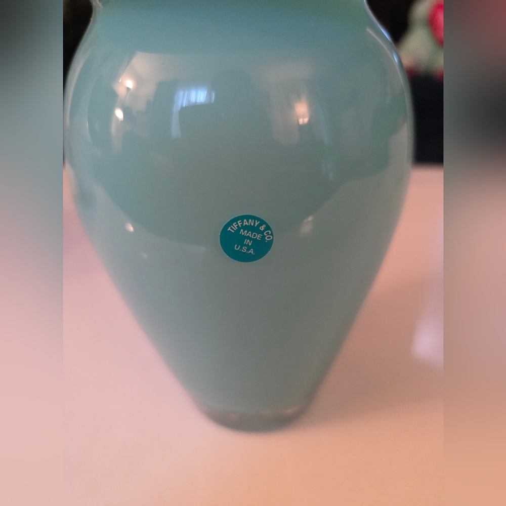 TIFFANY & CO Signed Blown Glass Vase - Picture 3 of 6